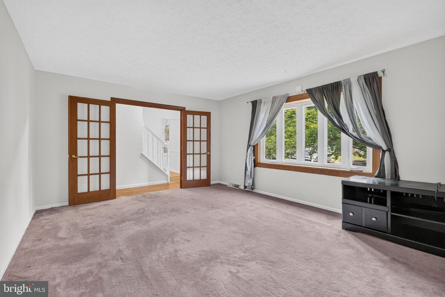 12904 Dauphin Court photo 6