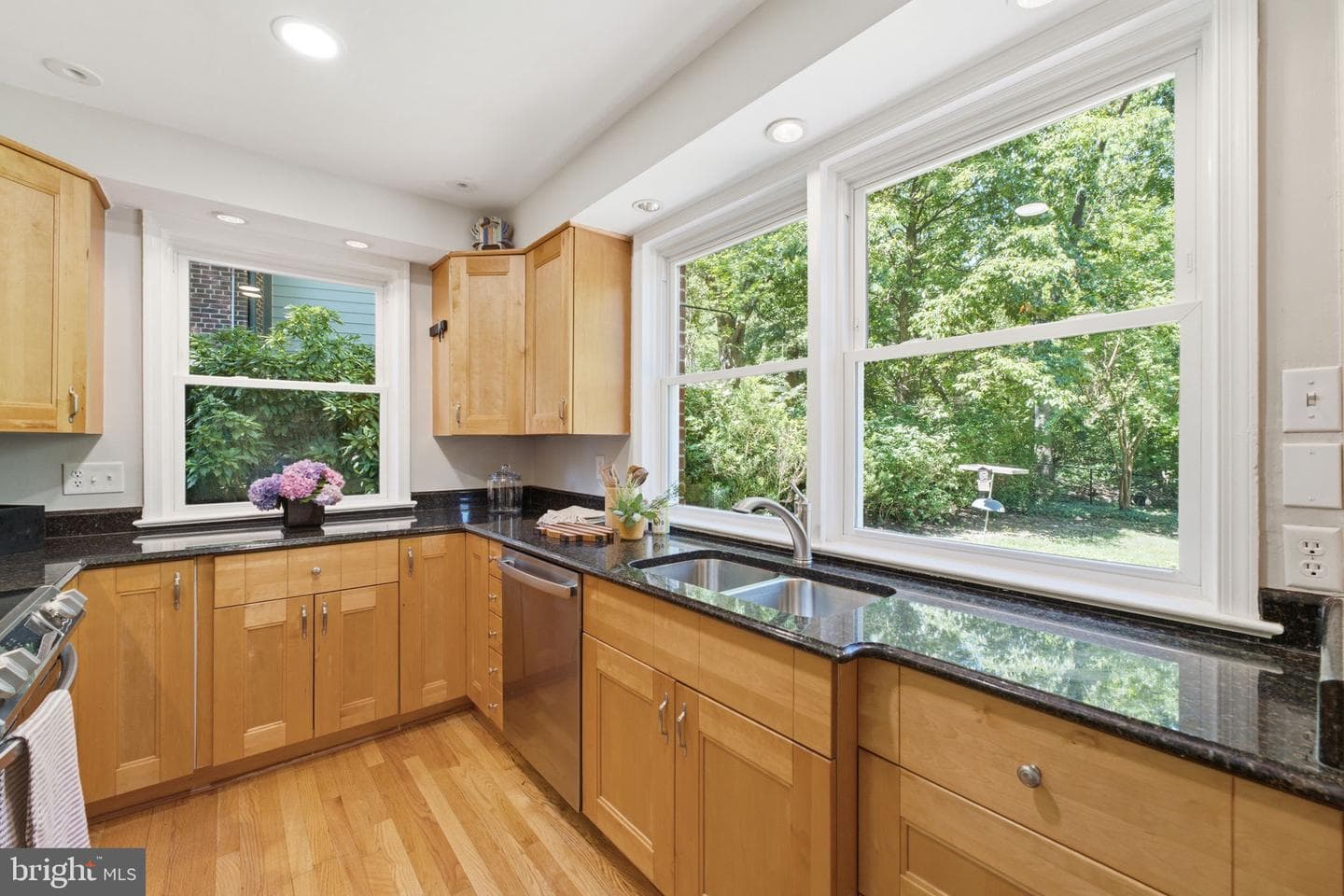 3500 Belleview photo 12