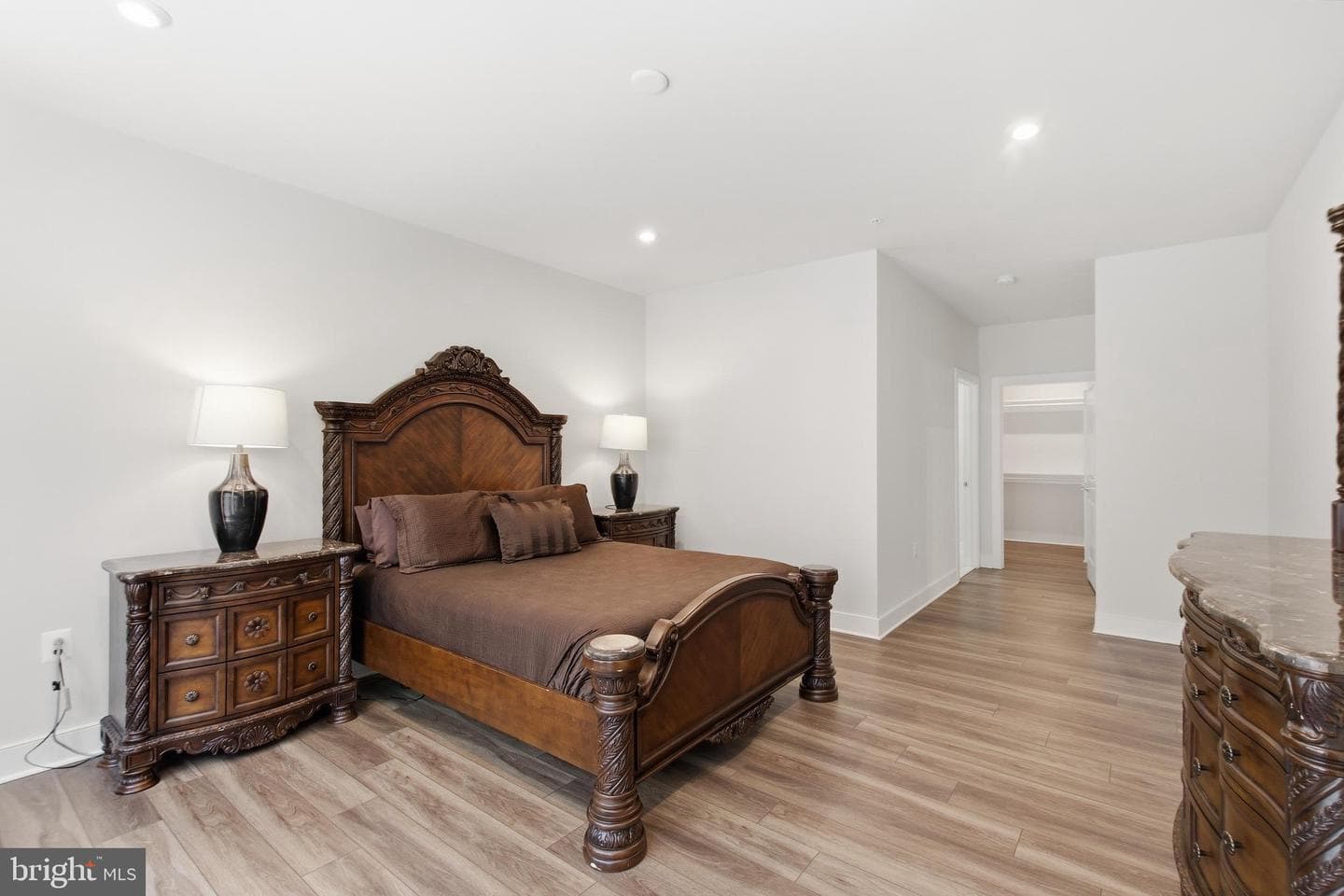 100 Saint Ives Place #108 photo 22