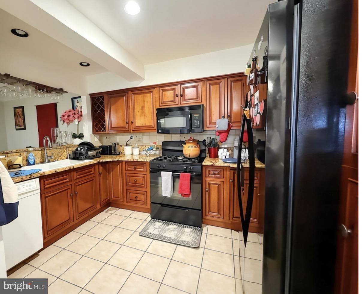 2420 Hannon Street photo 11