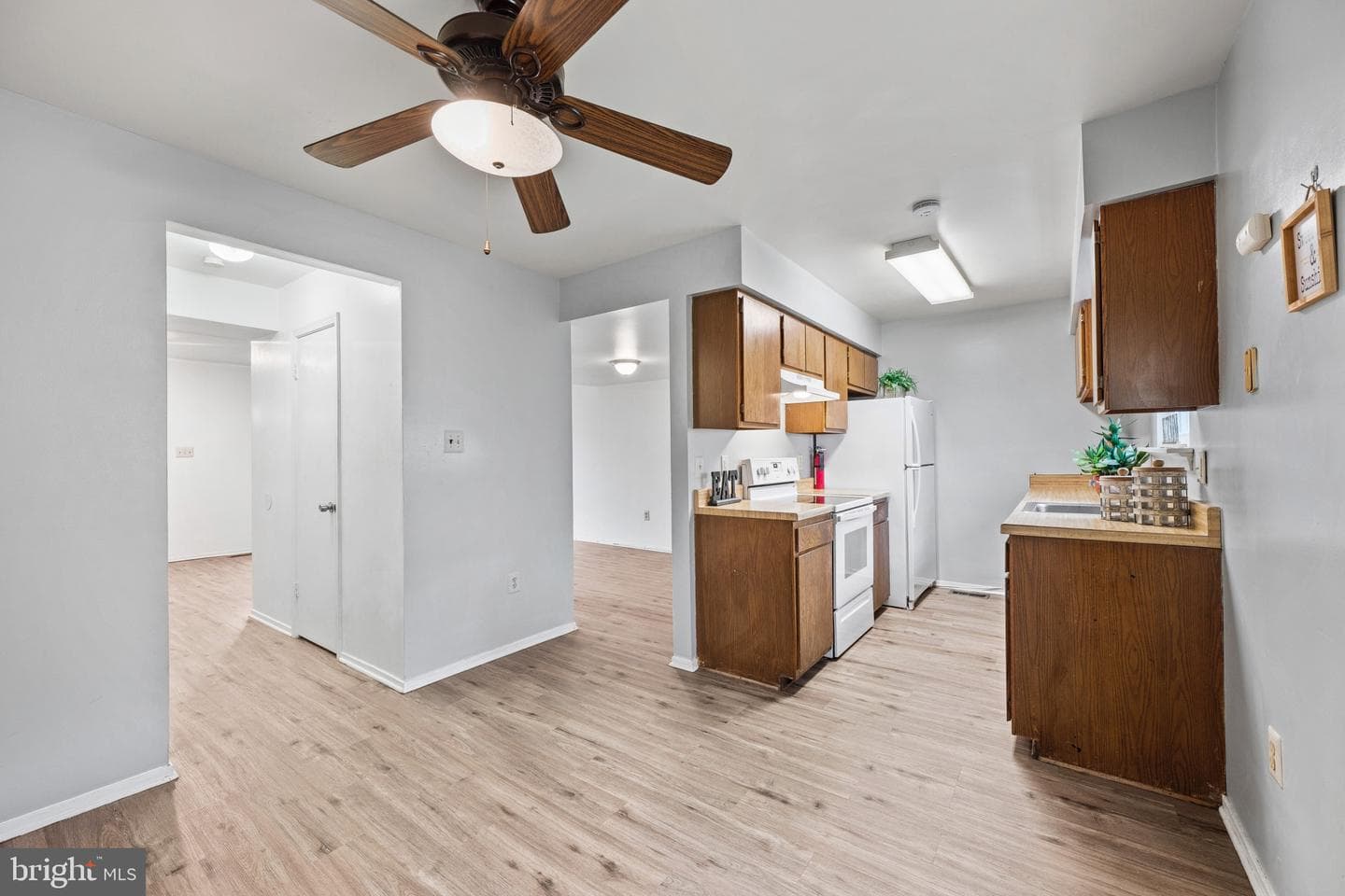 7032 Marbury Court photo 9
