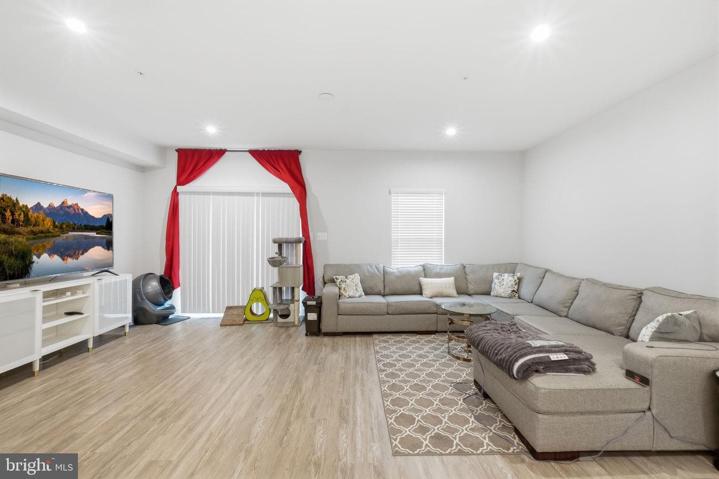 5706 Richmanor Terrace #E photo 7