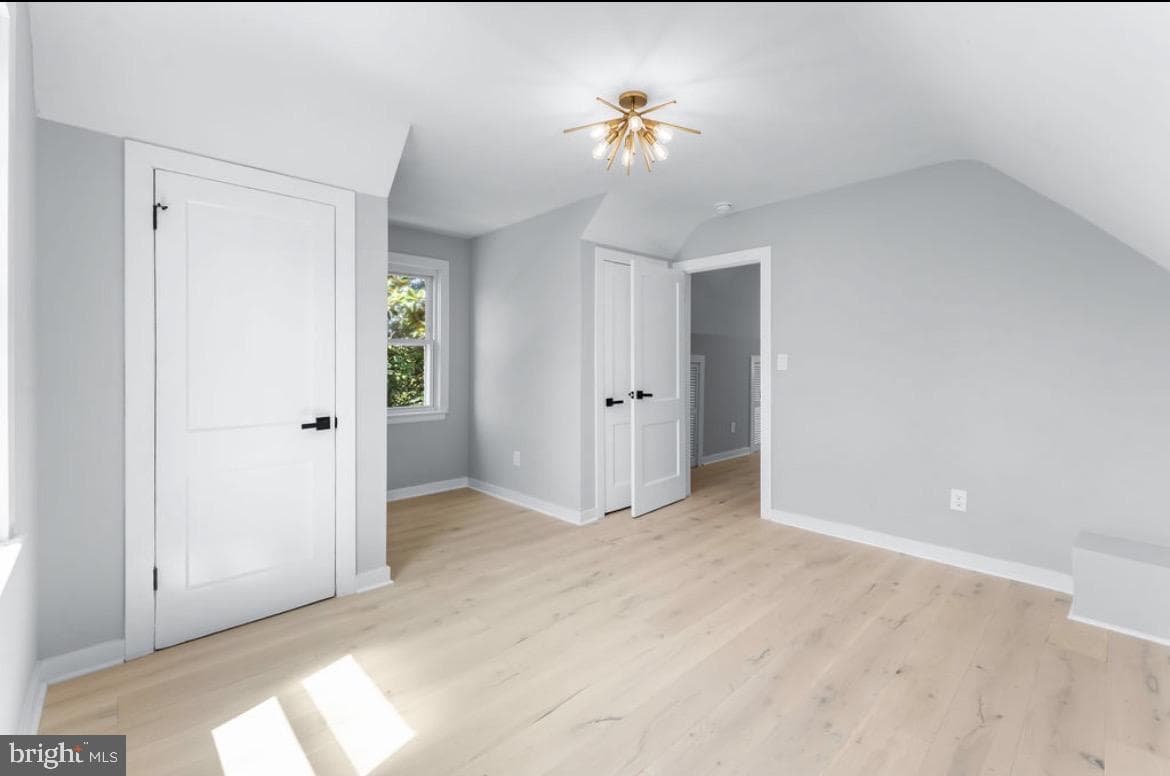 722 Sheridan Street photo 36