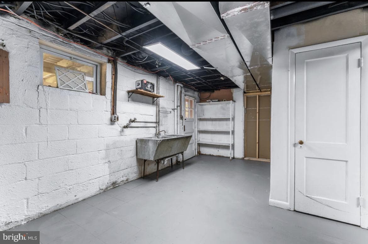 722 Sheridan Street photo 40
