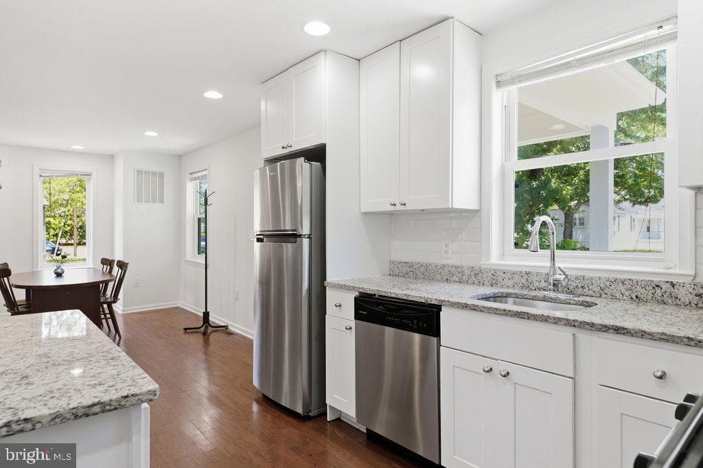 6717 Marianne Drive photo 10