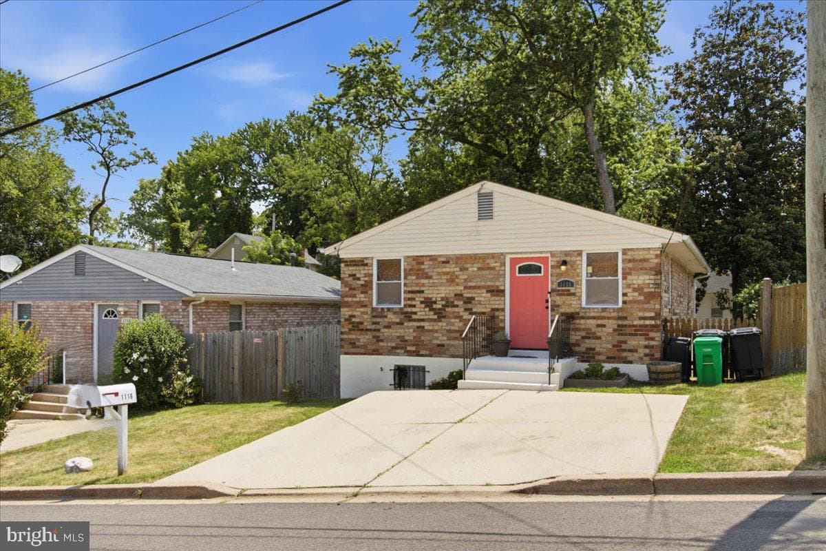1116 Iago Avenue photo 4