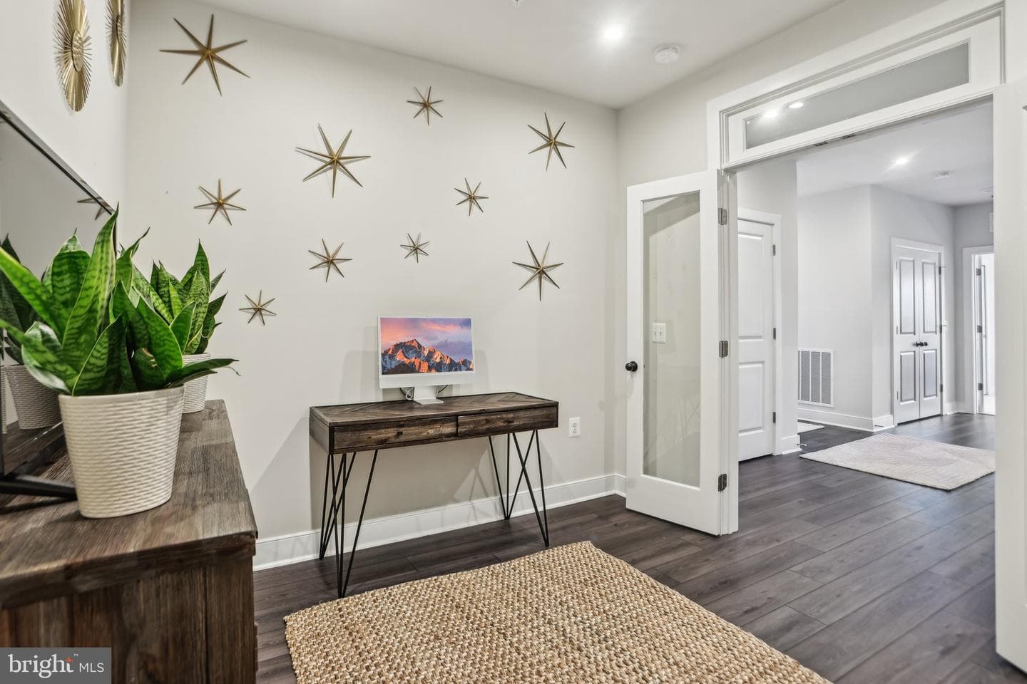 100 Saint Ives Place #306 photo 14