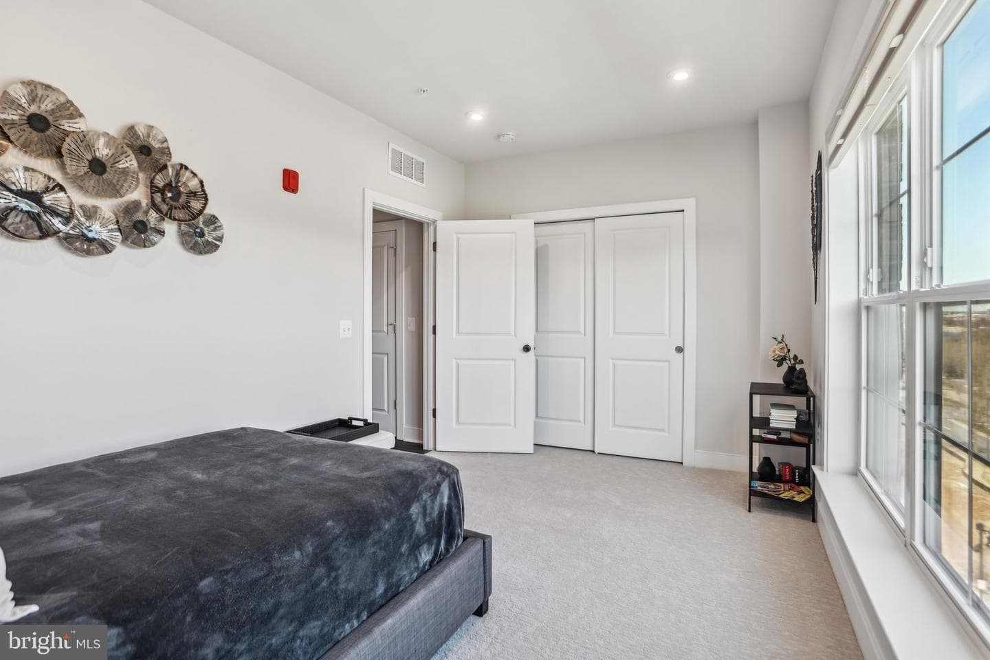 100 Saint Ives Place #306 photo 26