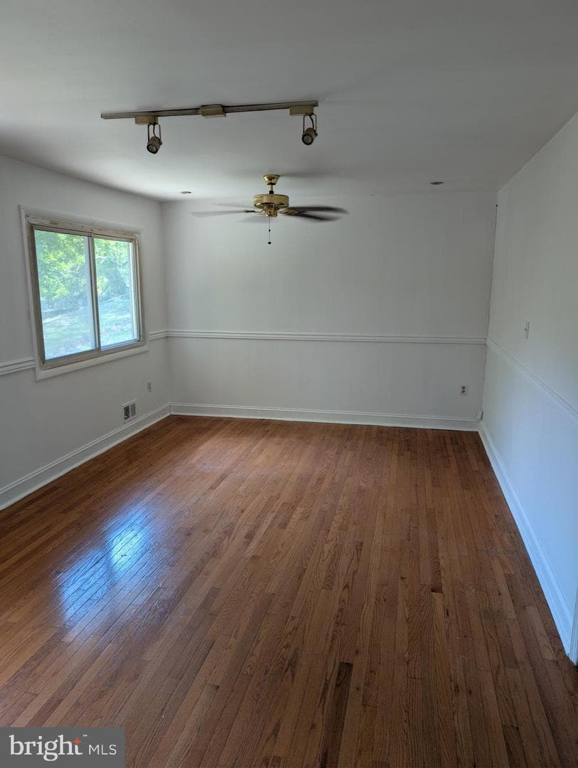 5106 Tall Oak Court photo 6