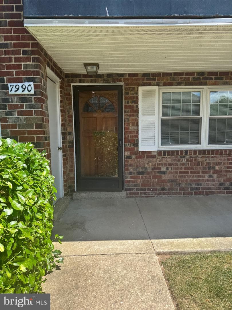 7990 Lakecrest Drive, Greenbelt