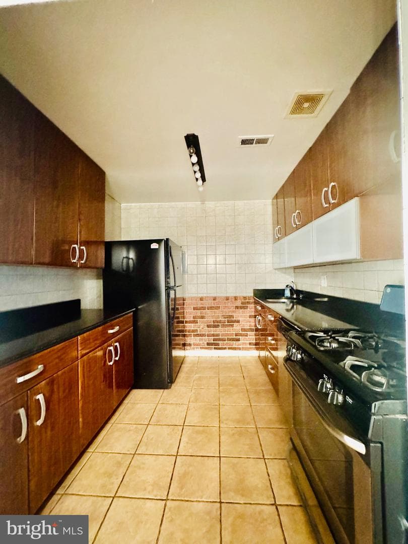 7990 Lakecrest Drive, Greenbelt