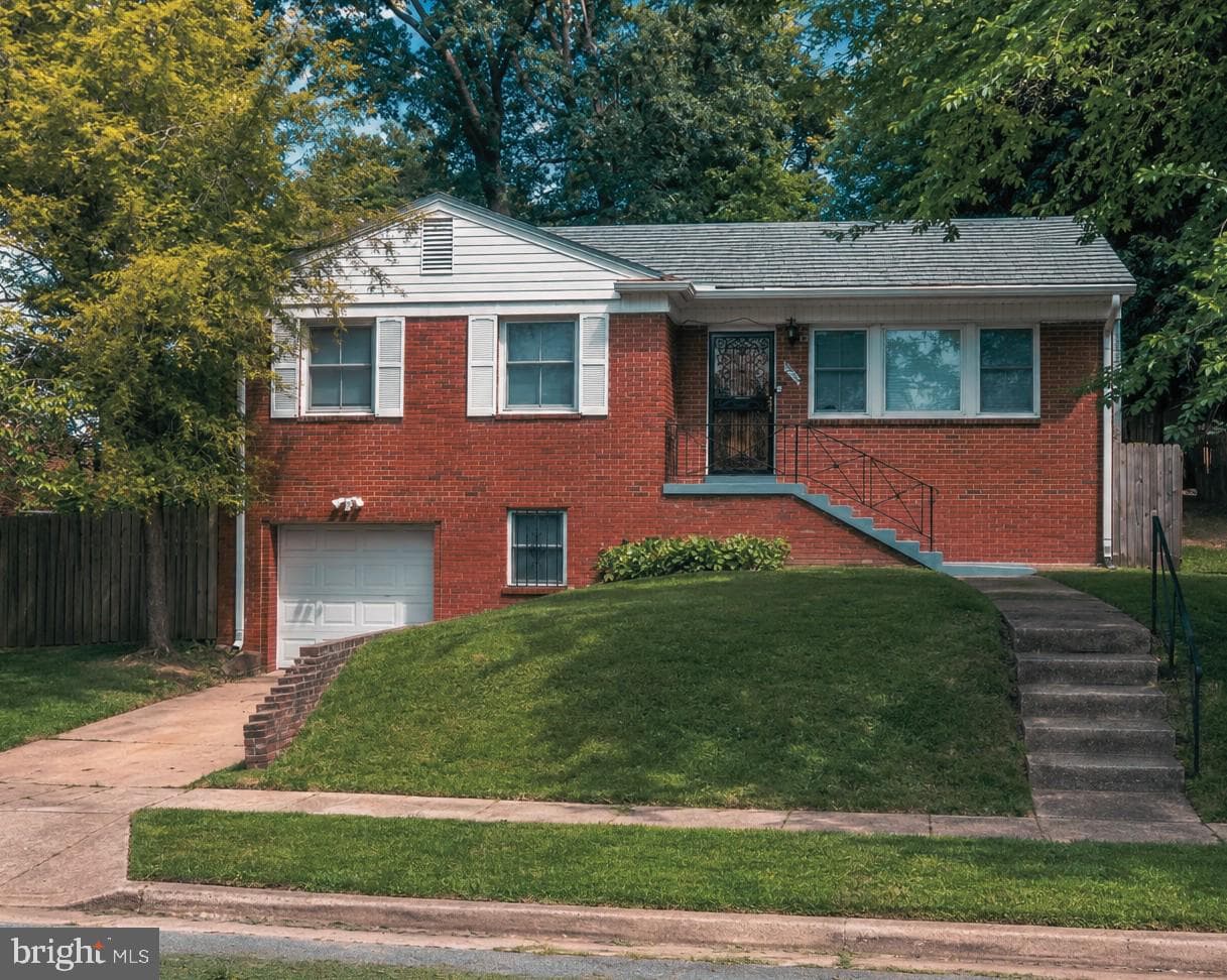 2503 Oxon Run Dr, Temple Hills