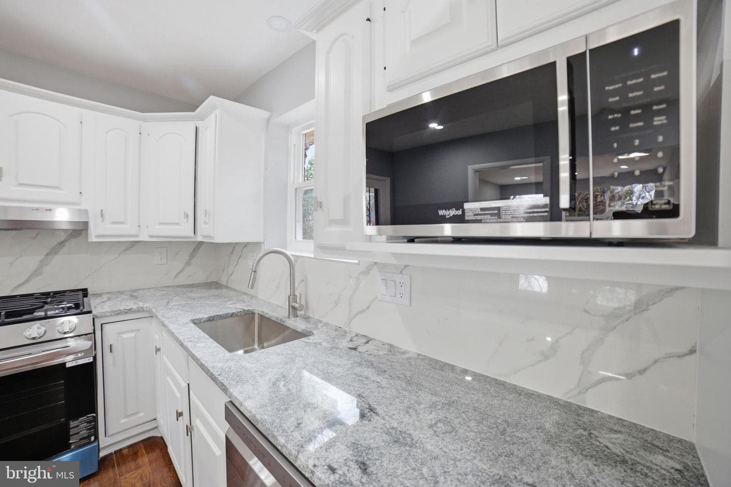 5001 Barto Avenue photo 10