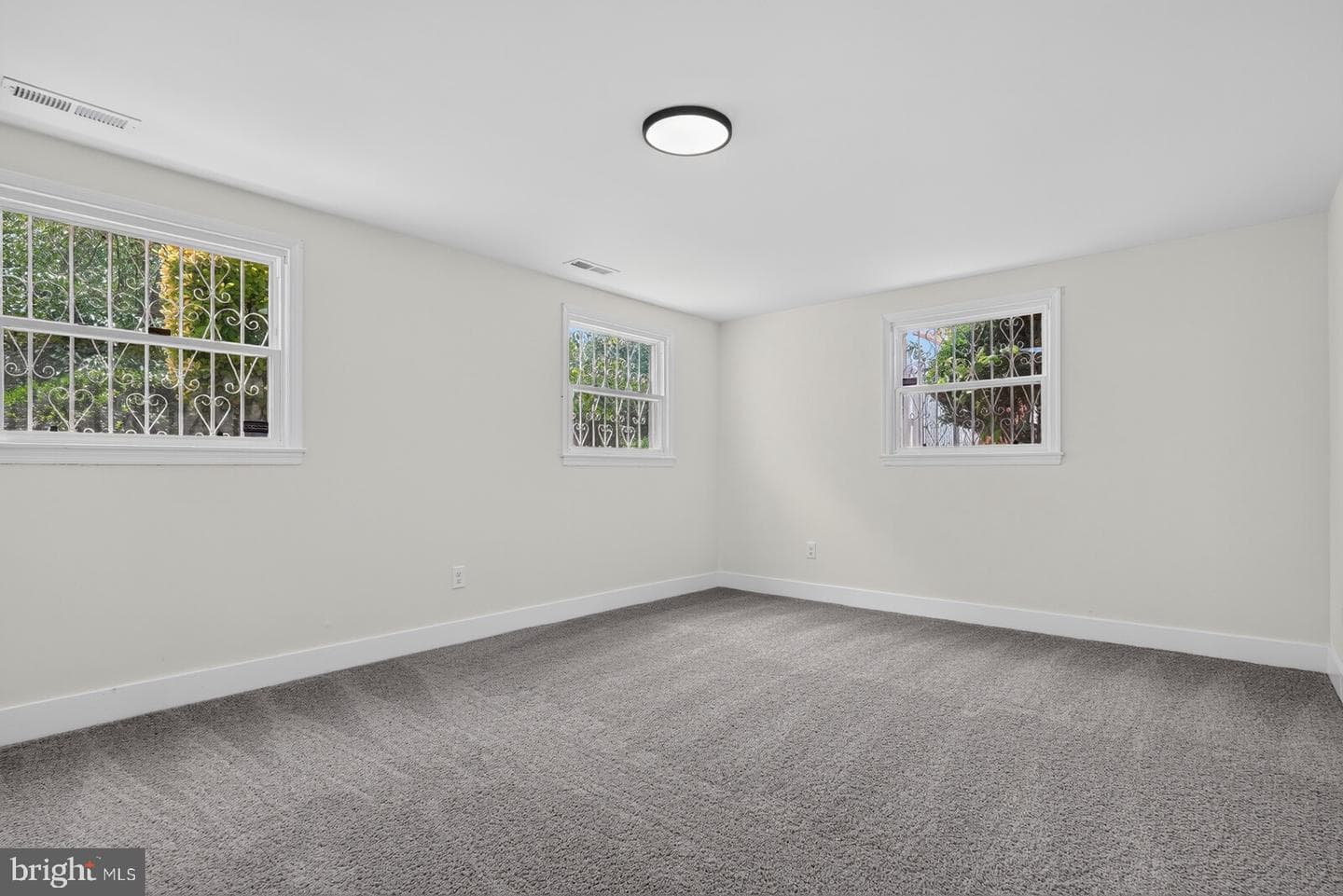 10914 Layton Street photo 30