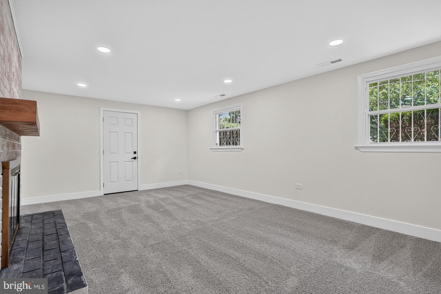 10914 Layton Street photo 33