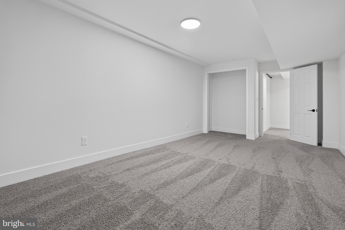 10914 Layton Street photo 36