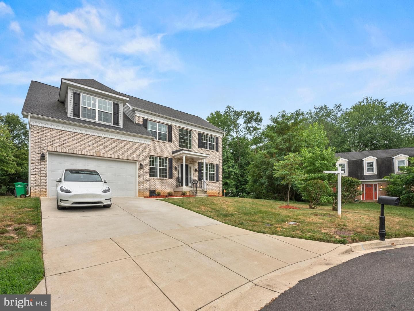 100 Inverness Lane photo 37