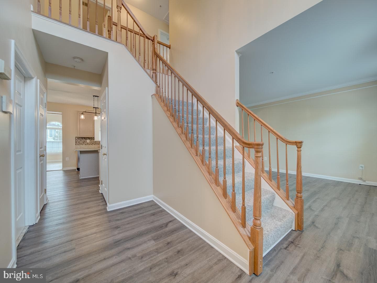 17305 Summerwood Lane photo 4
