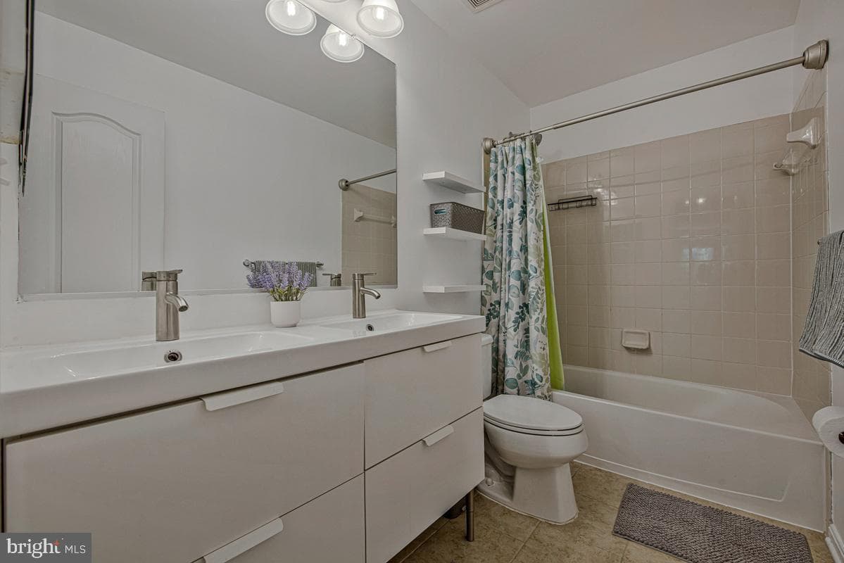 13703 Loganville Street photo 30