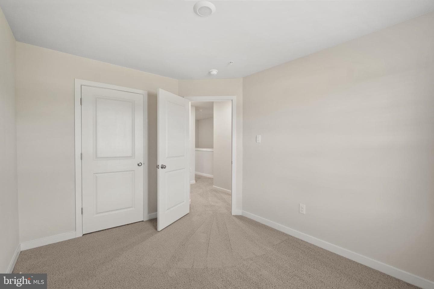 7531 Silver Thread Way photo 15