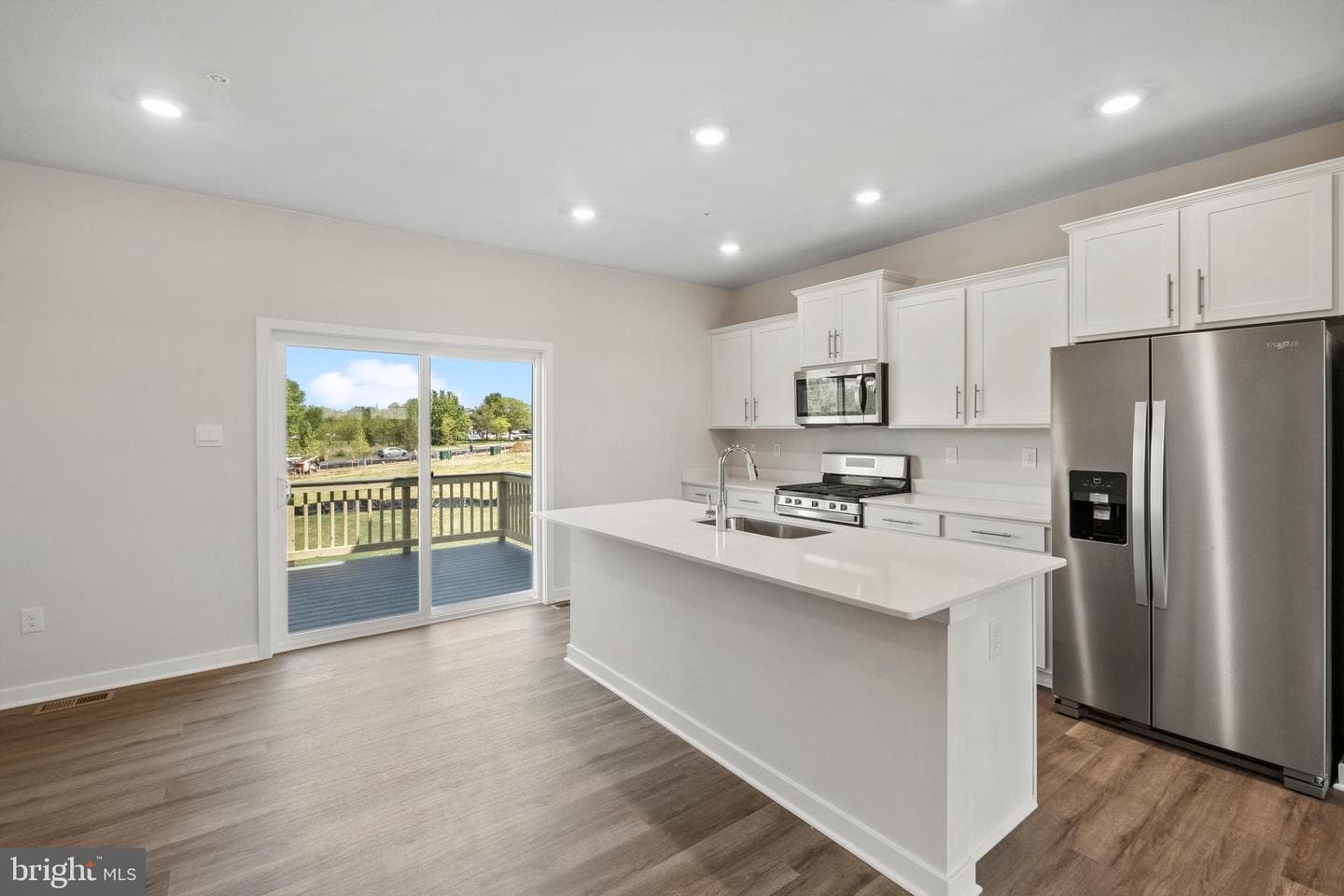 7531 Silver Thread Way photo 5
