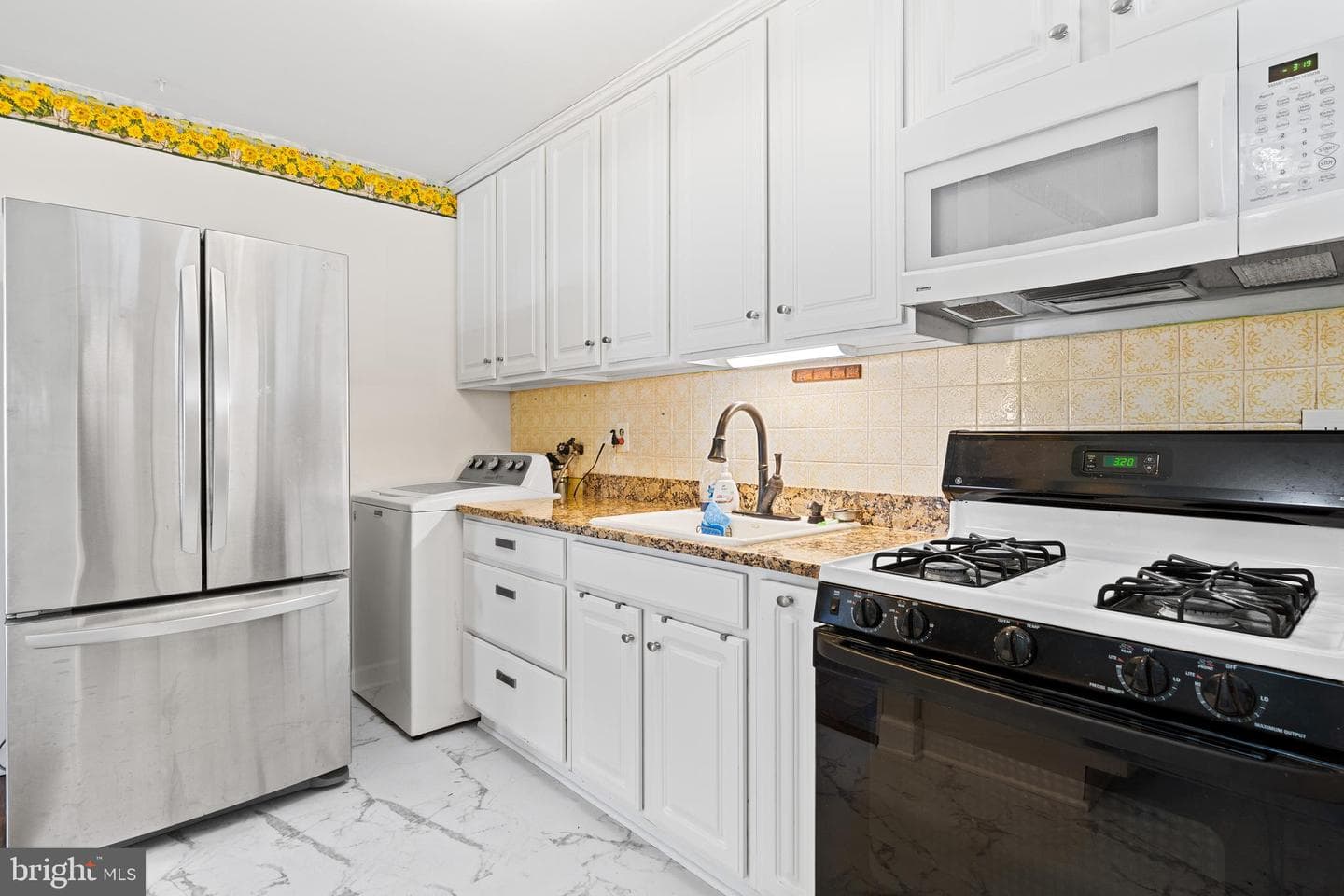 905 Lindsay Road photo 24