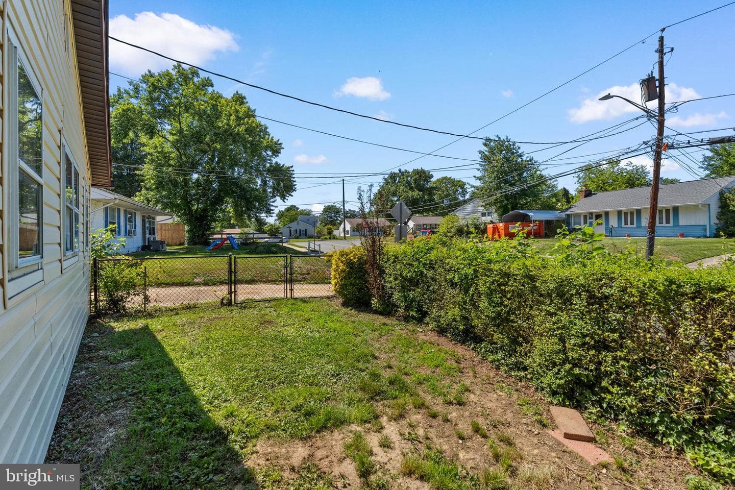 905 Lindsay Road photo 9