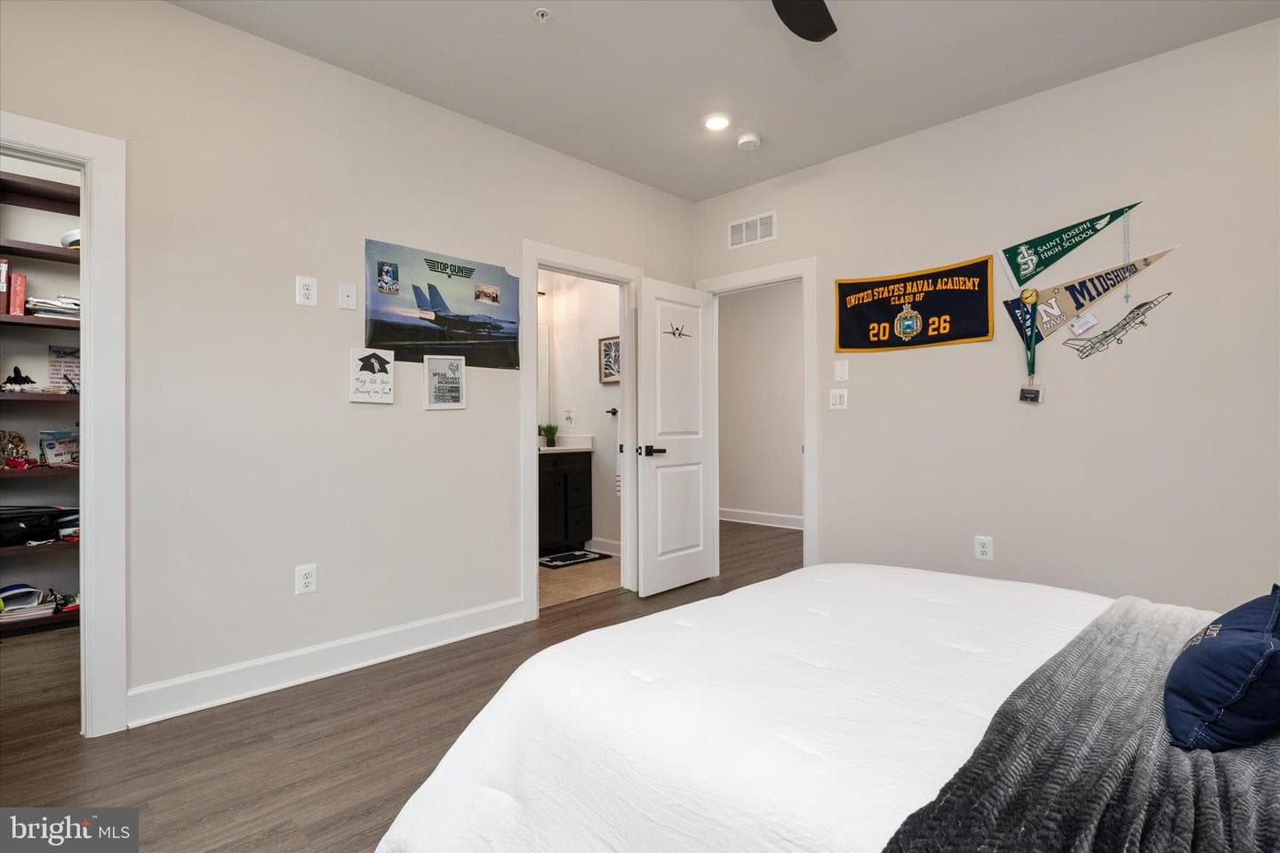 15628 Twin River Cir photo 29