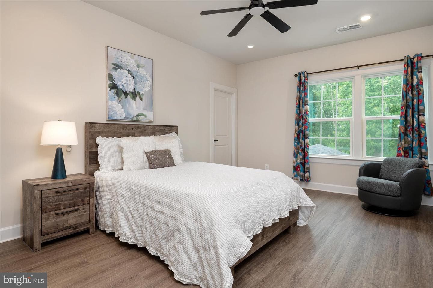 15628 Twin River Cir photo 32