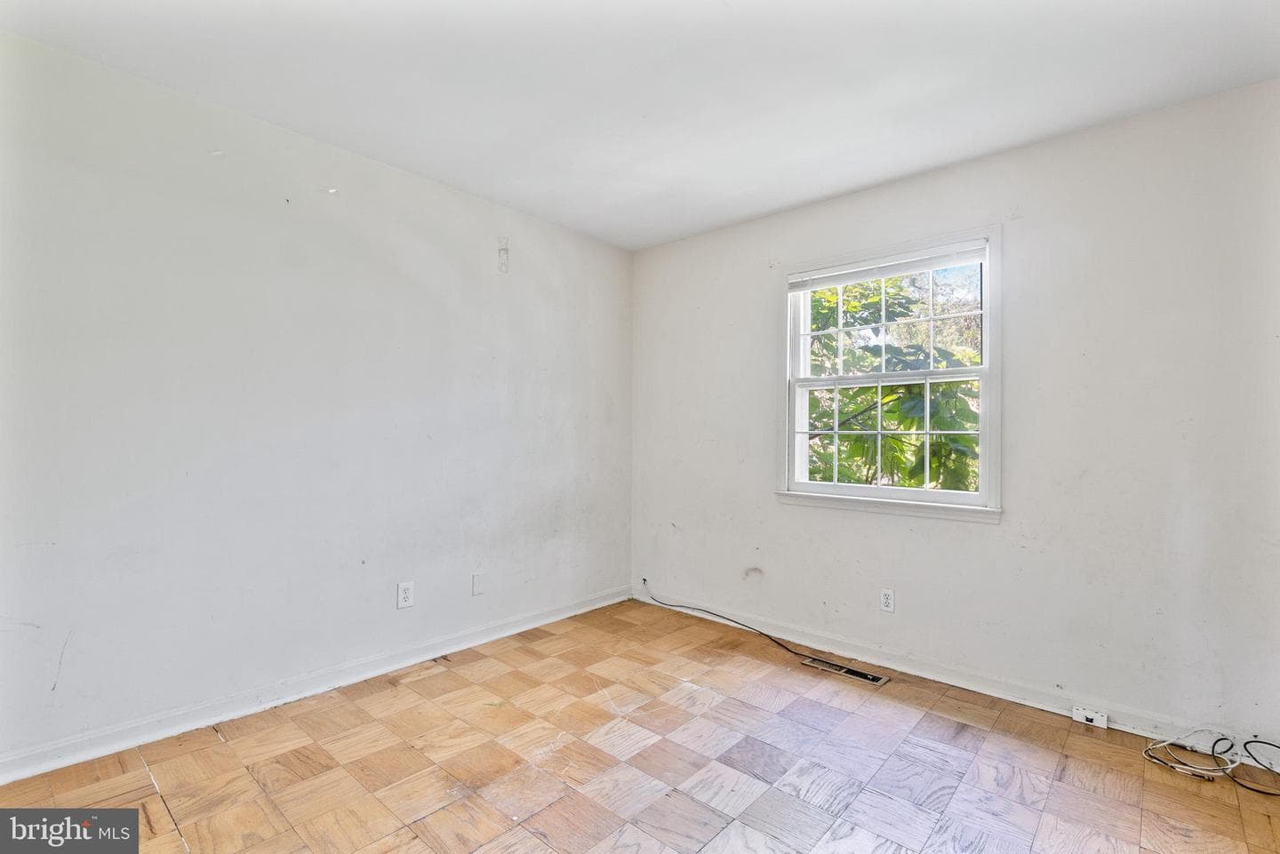 5902 Westchester Park Drive photo 14