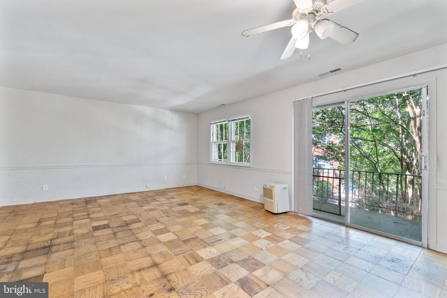 5902 Westchester Park Drive photo 7