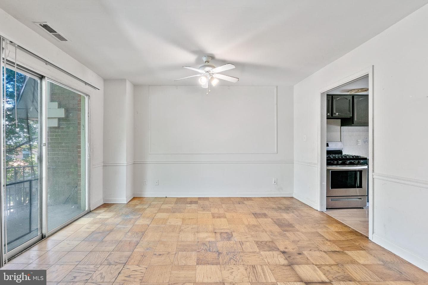 5902 Westchester Park Drive photo 8
