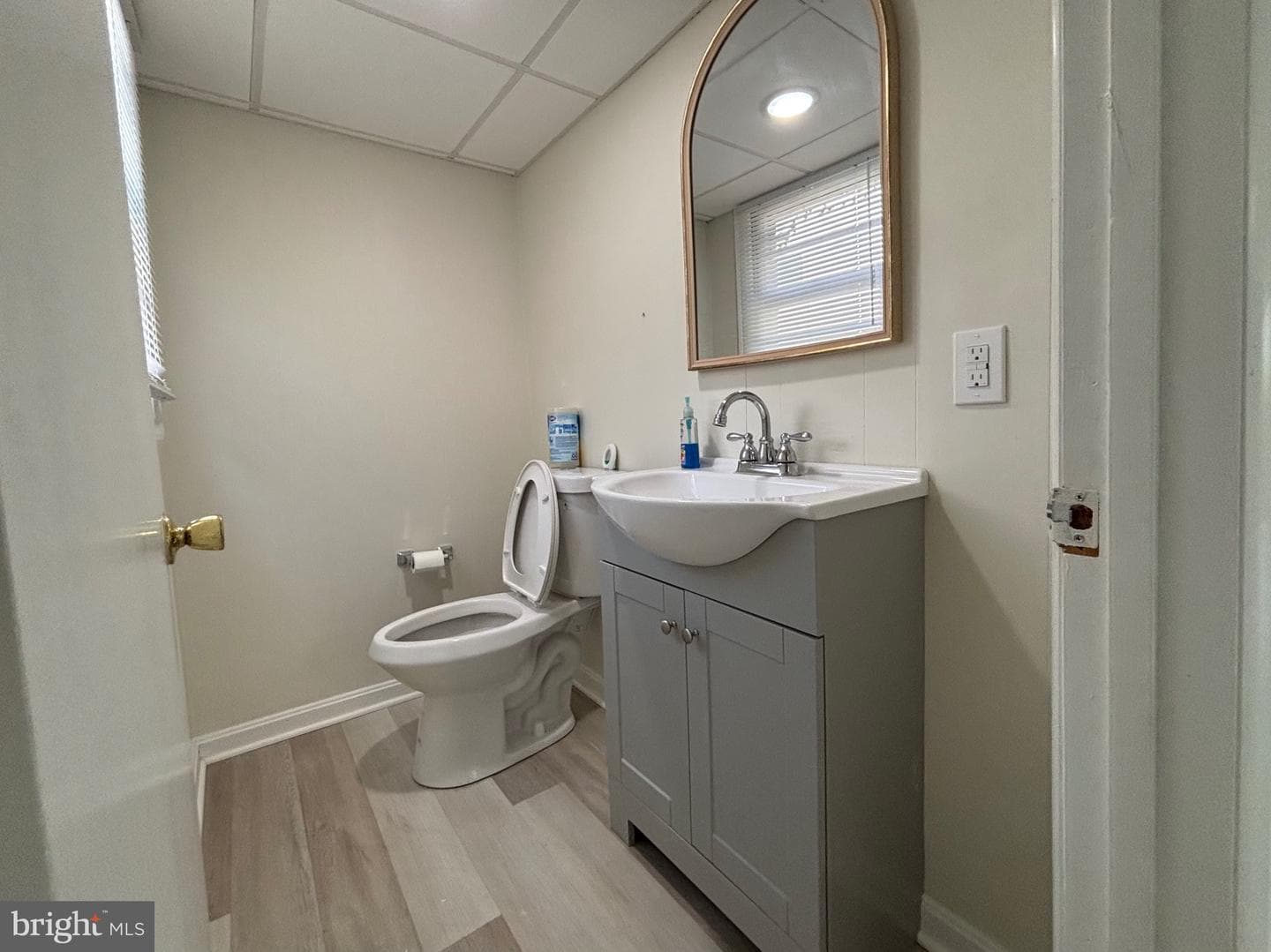 1701 Rhodesia Avenue photo 34