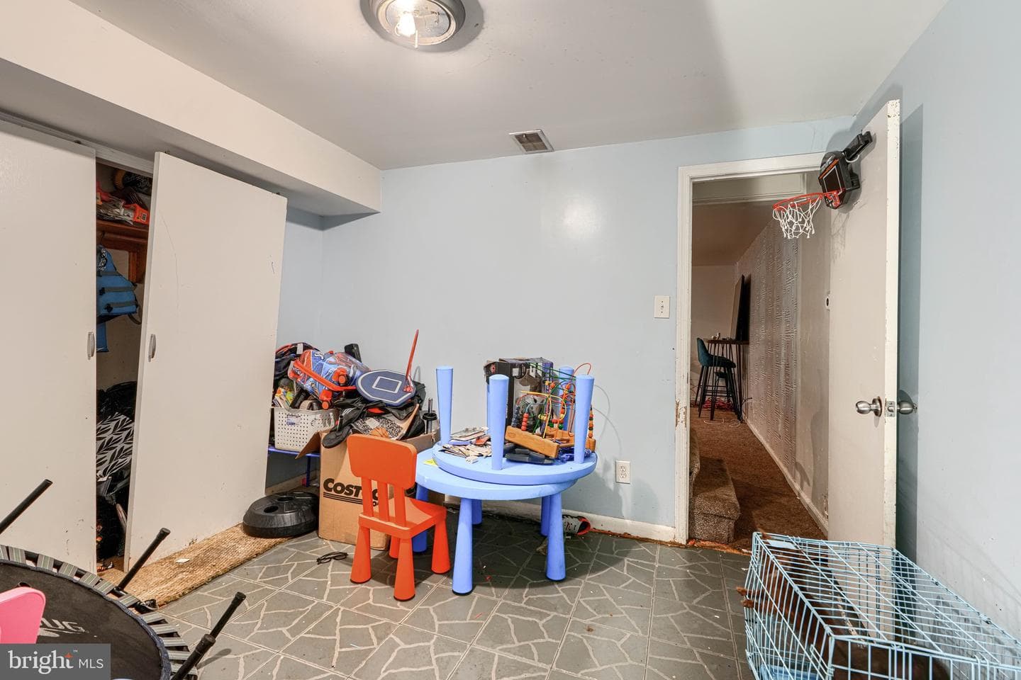 1810 Hollydale Road photo 12