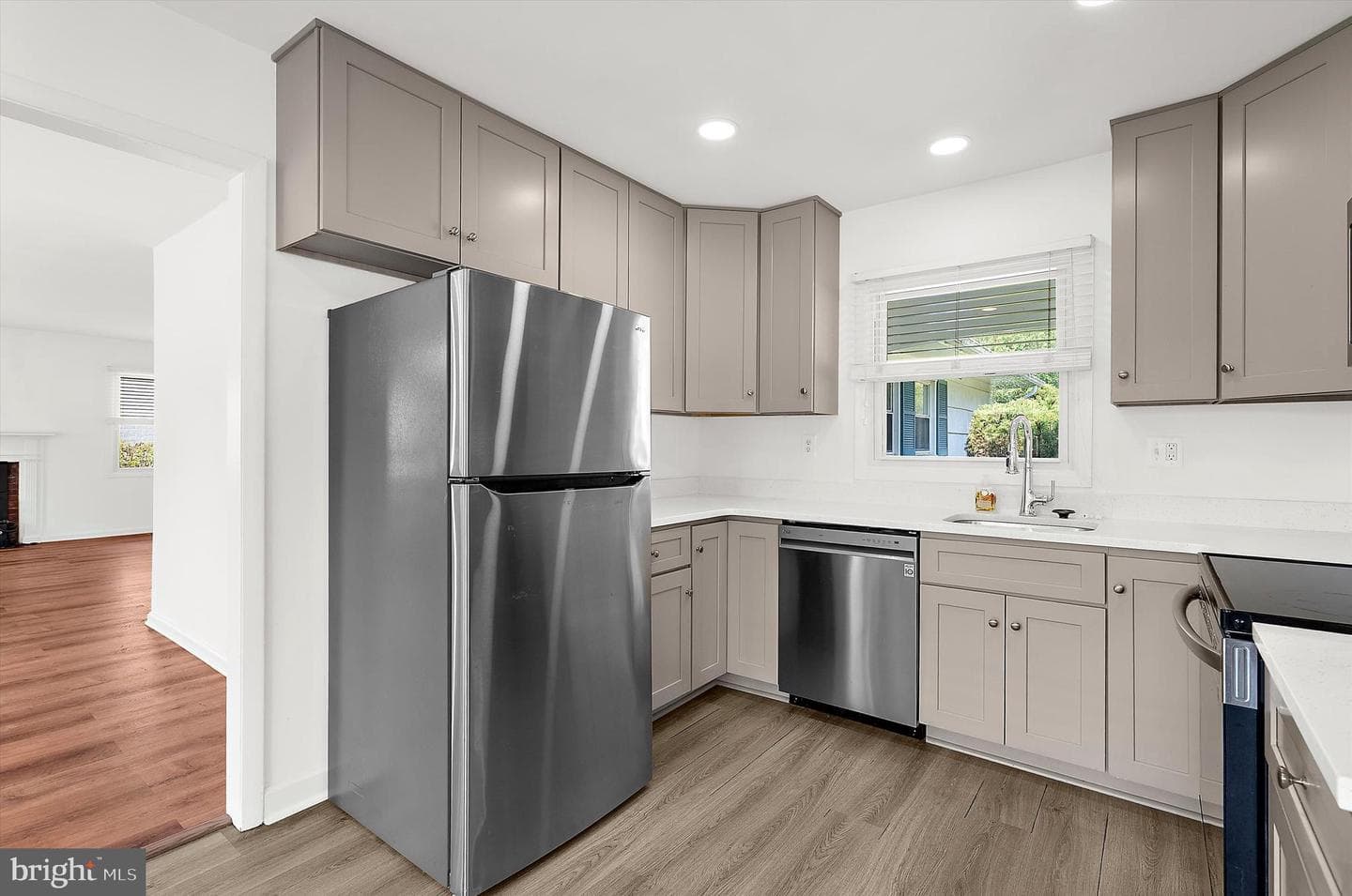 3900 Carvel Lane photo 12