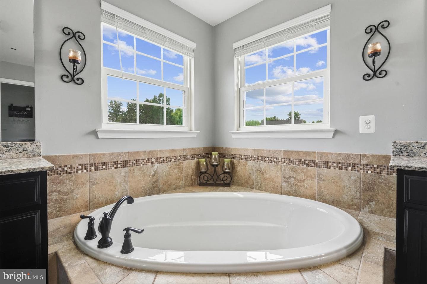 13807 Shannock Lane photo 36