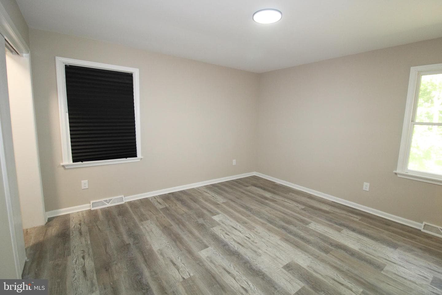 7100 Victoria Place photo 28