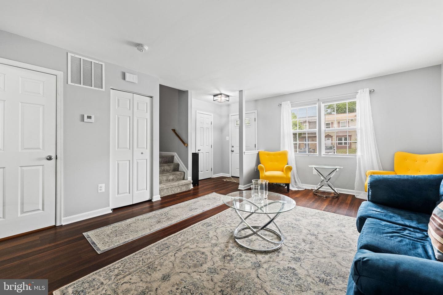 5939 Applegarth Place photo 10