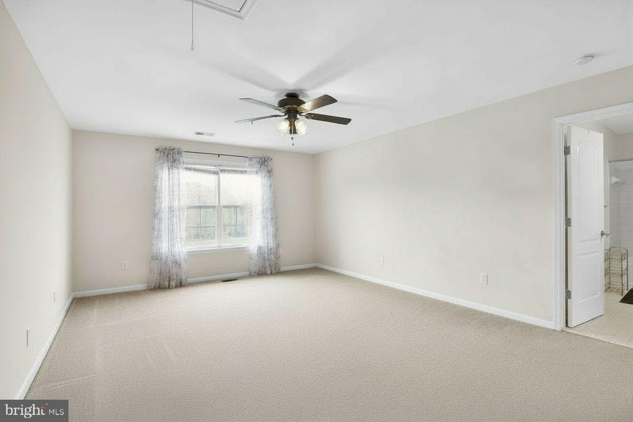 7406 White Plains Lane photo 39
