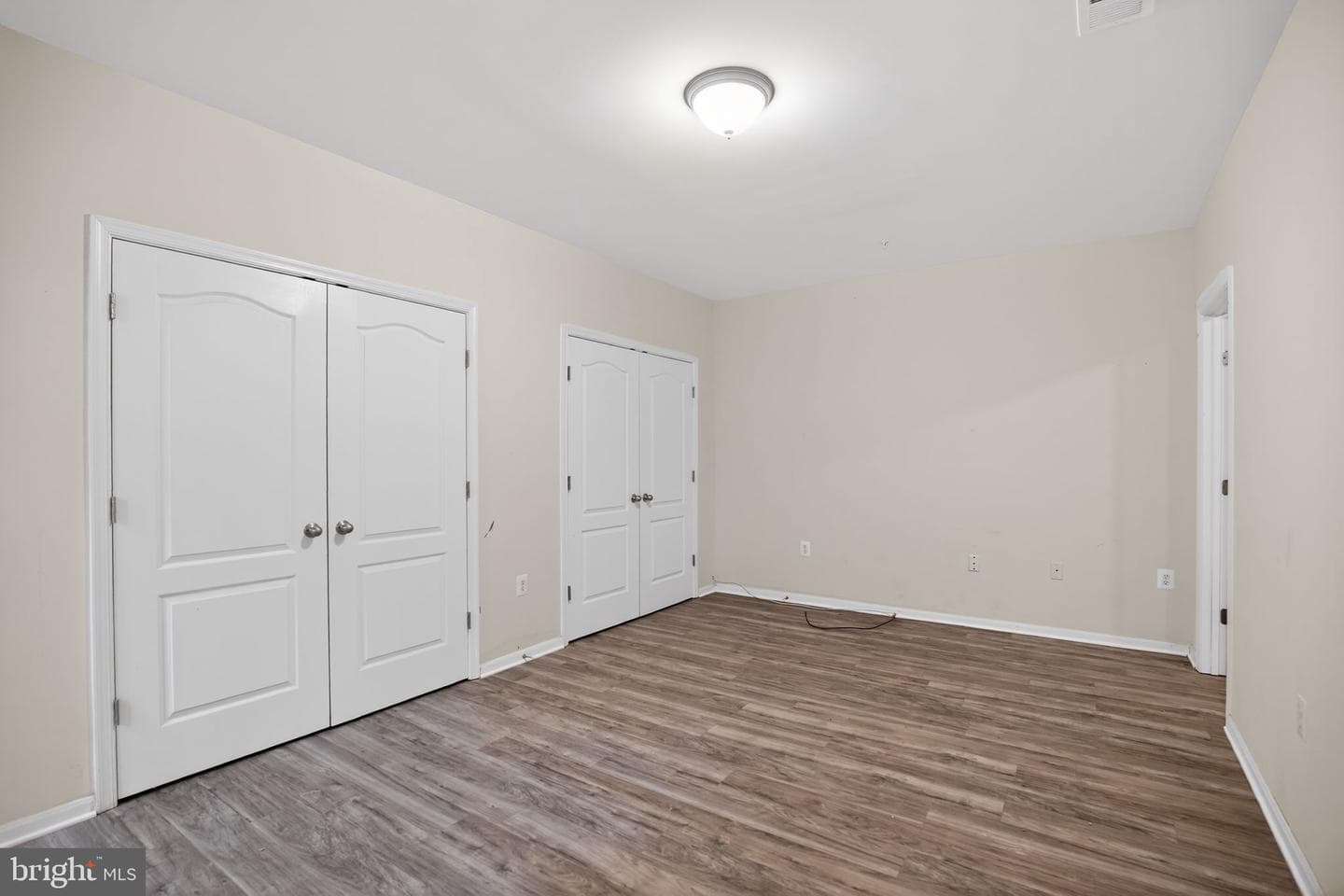 7406 White Plains Lane photo 41