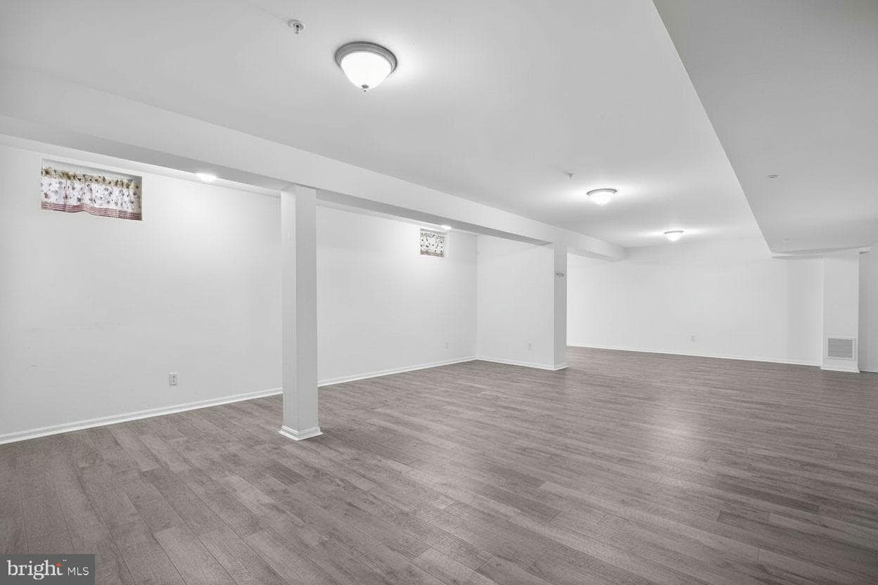 7406 White Plains Lane photo 49