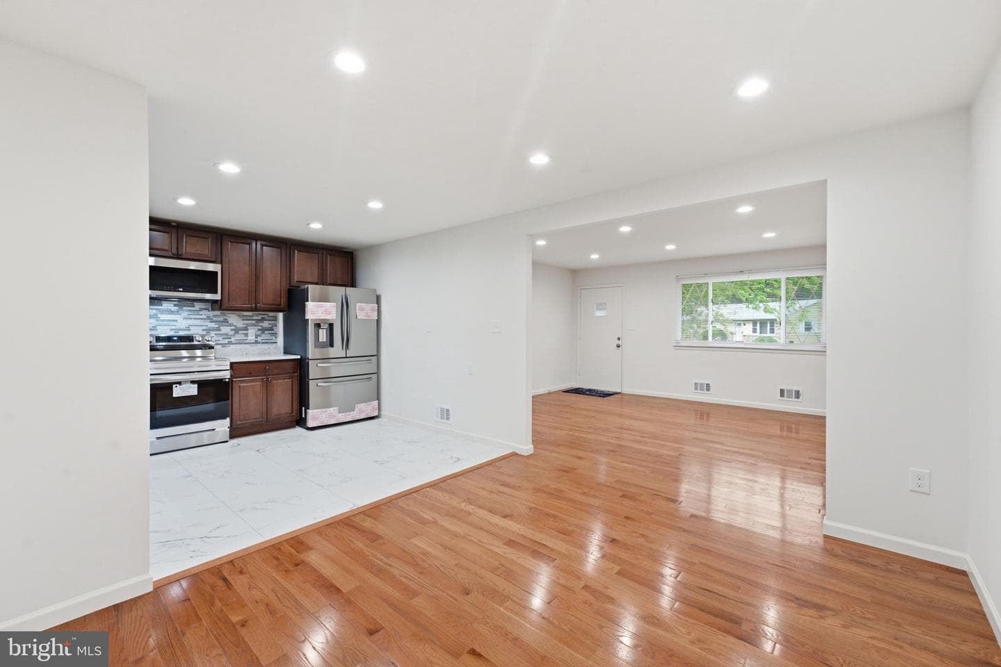 1404 Woodlark Dr photo 13