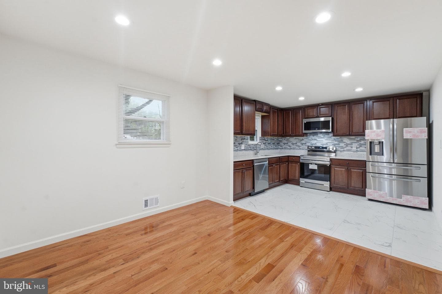 1404 Woodlark Dr photo 15