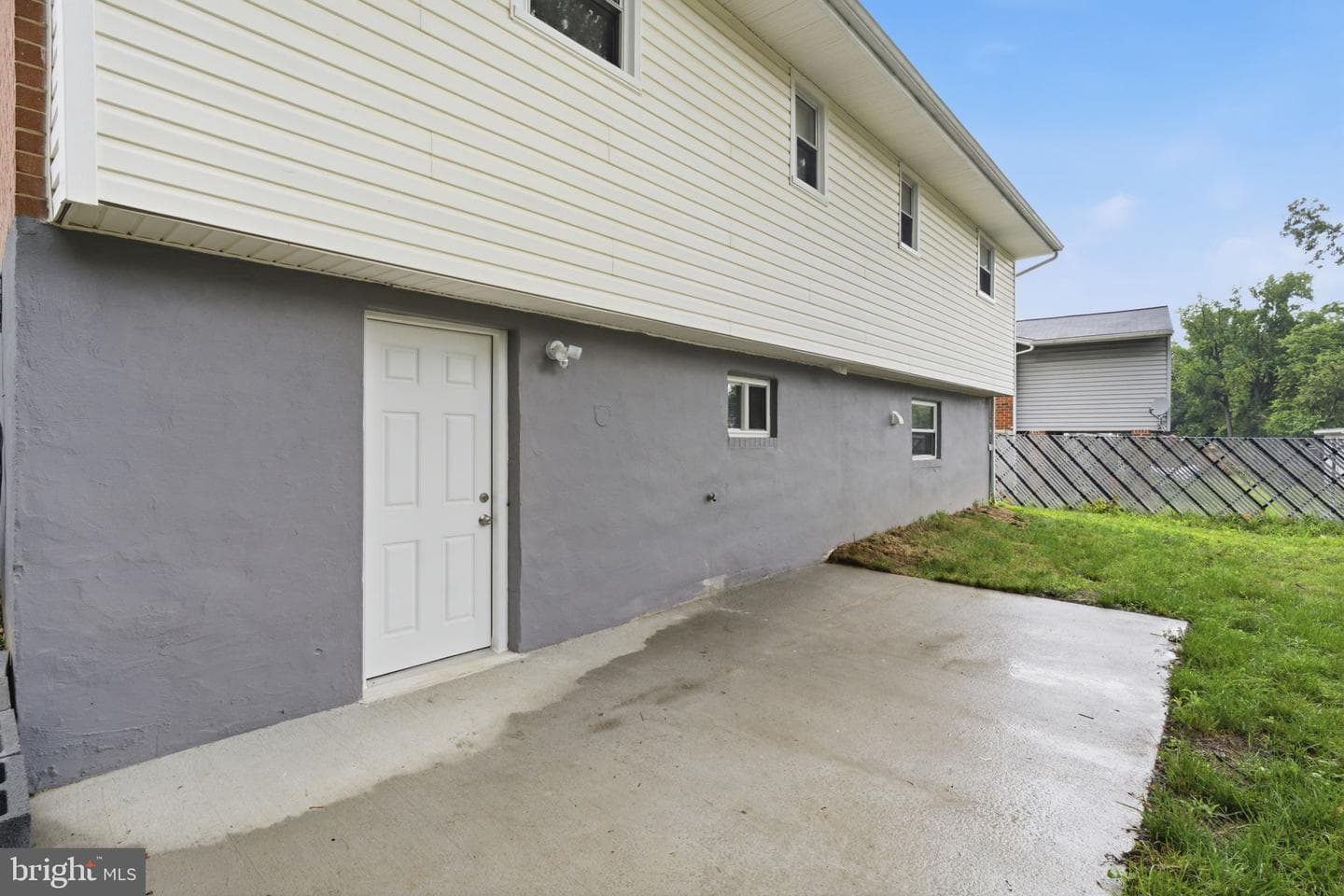 1404 Woodlark Dr photo 26
