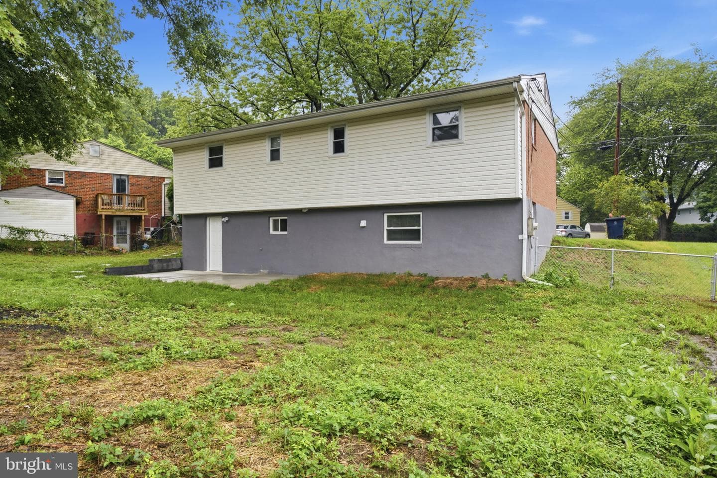 1404 Woodlark Dr photo 29
