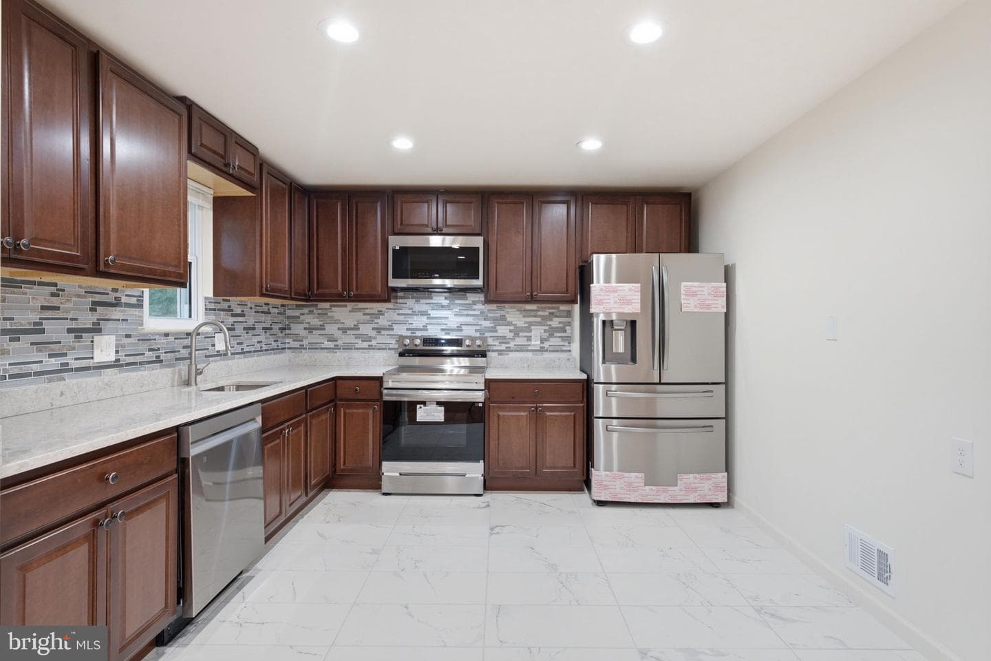 1404 Woodlark Dr photo 44