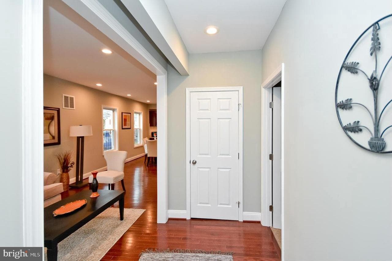 4814 Heath Street photo 3