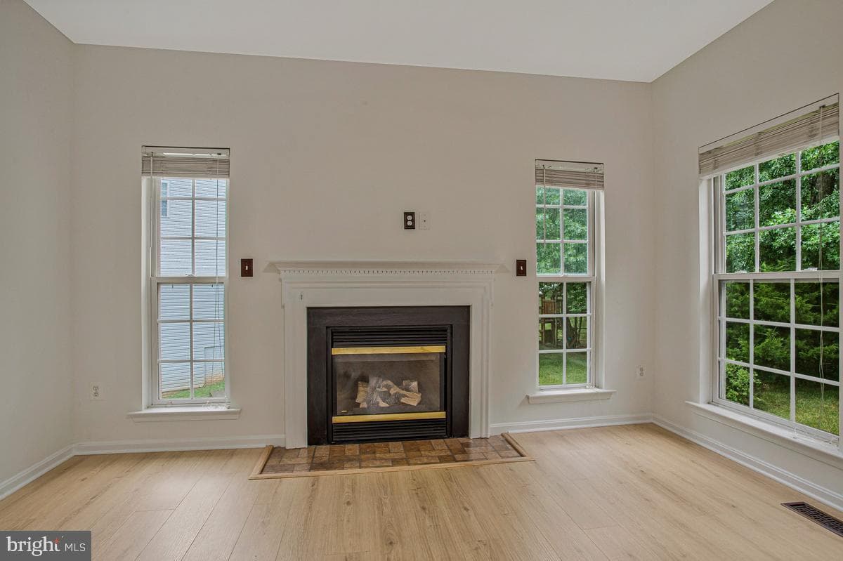5209 Devonport Court photo 22