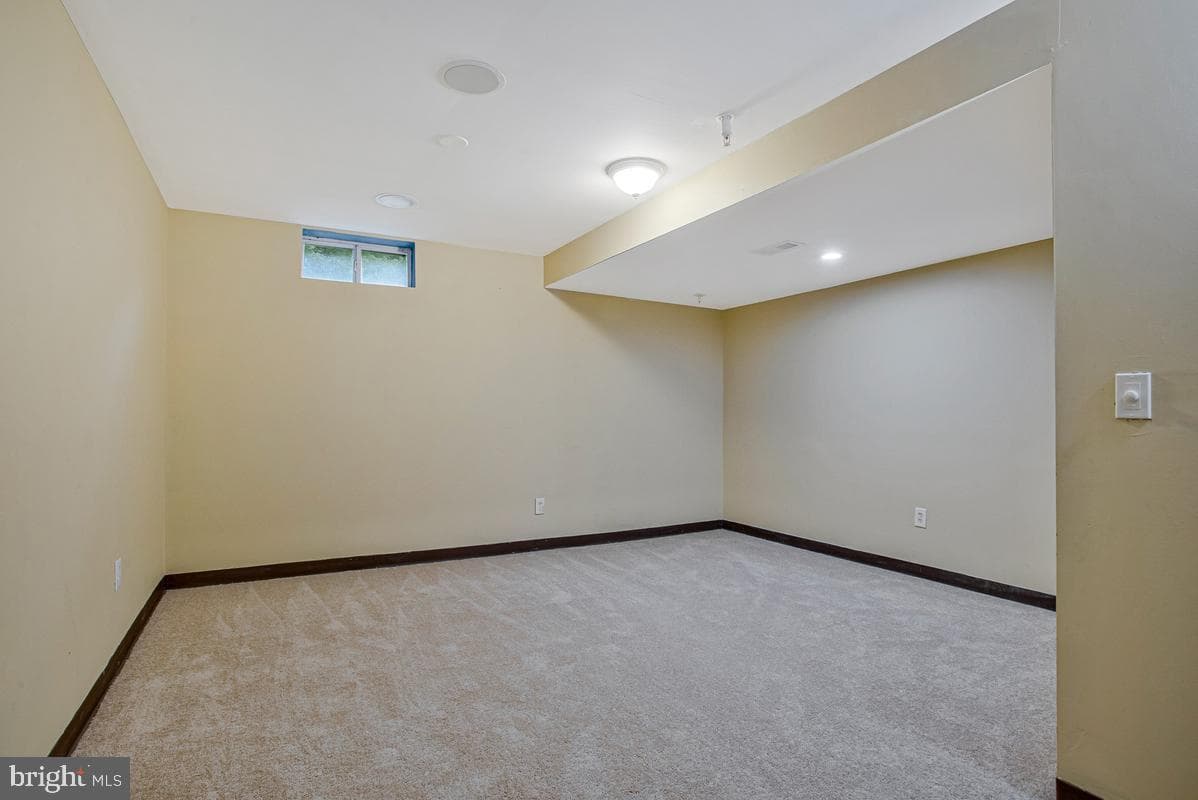5209 Devonport Court photo 47