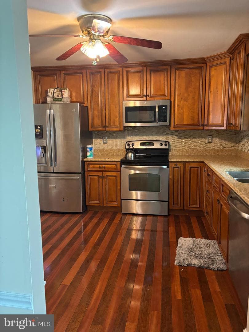 7103 Tarquin Avenue photo 3